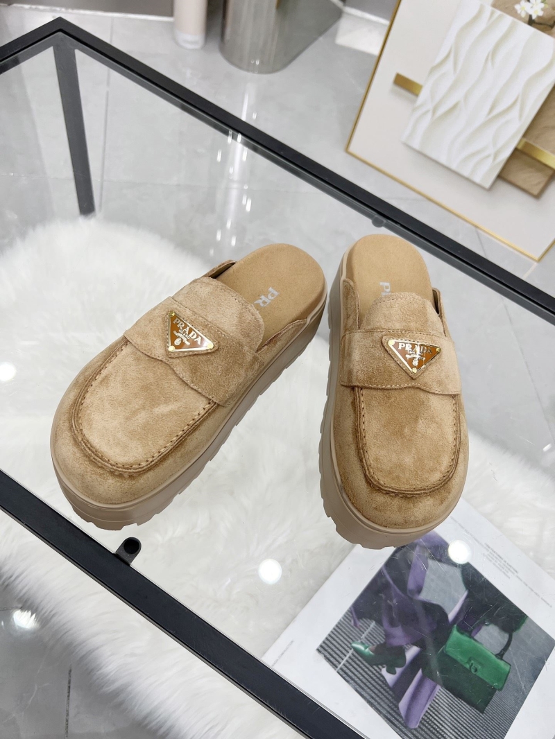 Pra*a slippers